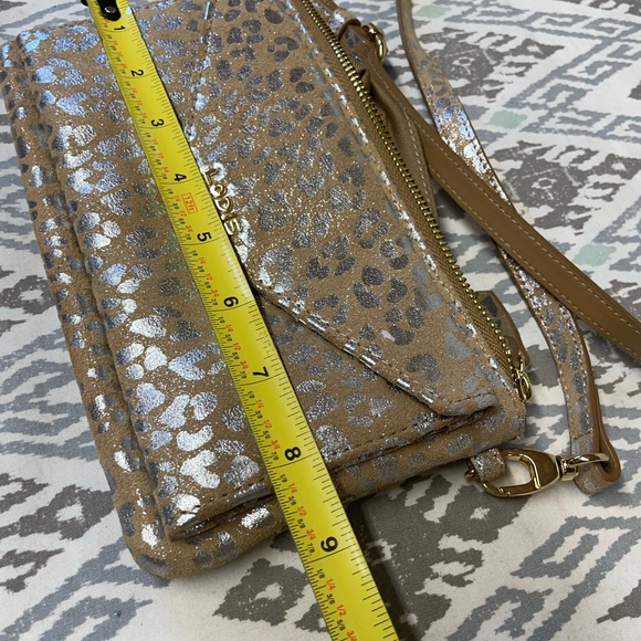 Lodis Tan Silver Leopard Print Suede Convertible Crossbody Bag Wristlet Wallet - Picture 2 of 8